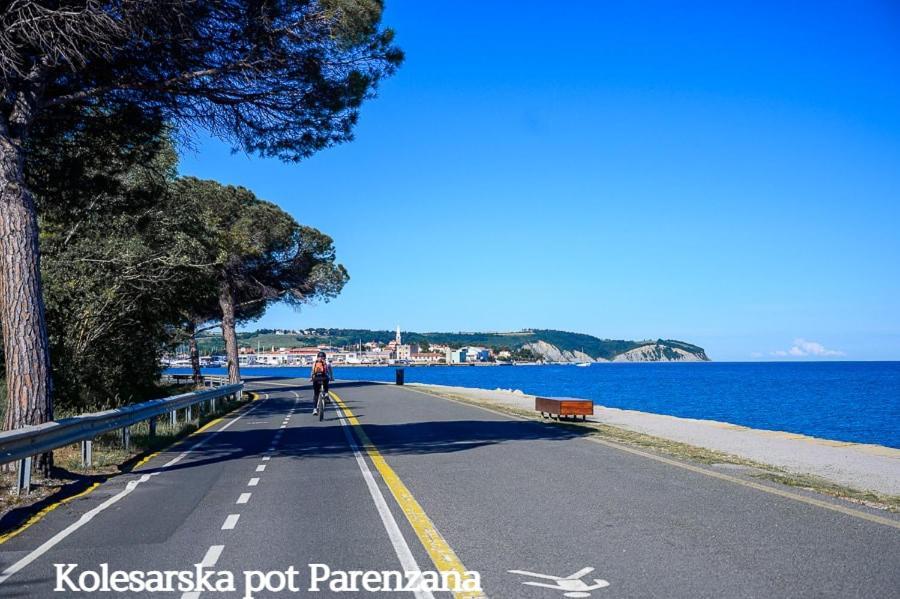 Apartma Zusterna Za Bazenom Koper Luaran gambar