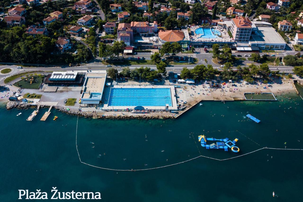 Apartma Zusterna Za Bazenom Koper Luaran gambar
